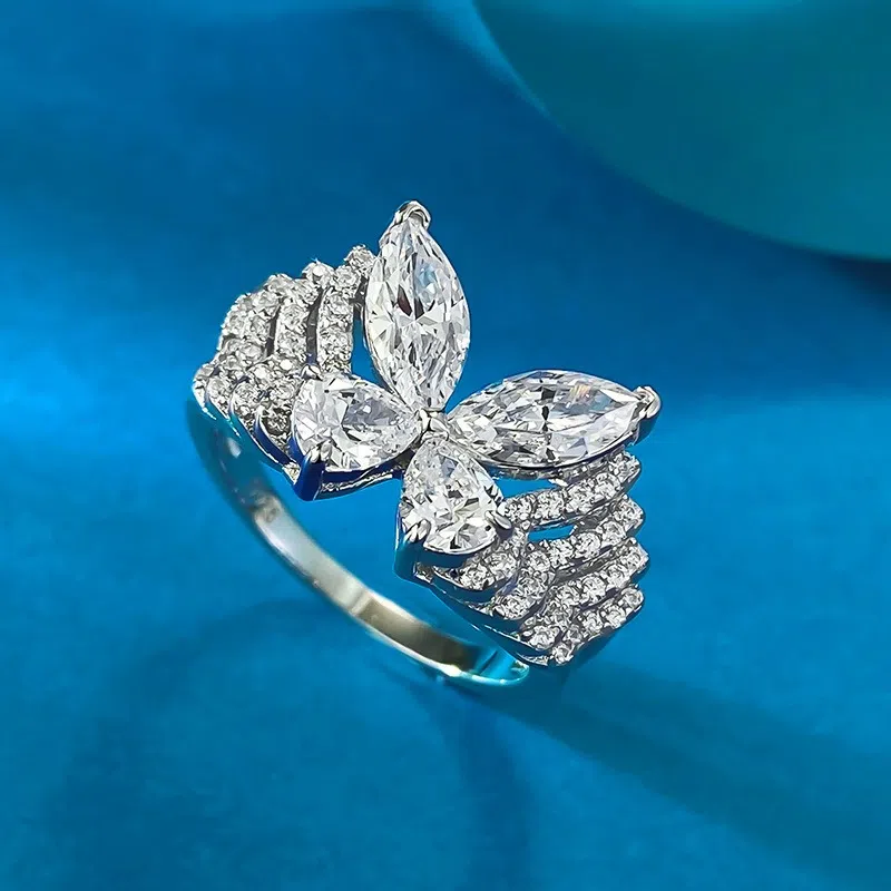 S925 sterling silver butterfly flying Beautiful ring bestseller in Europe and America unique fashionable beautiful and elegant animal jewelry ring