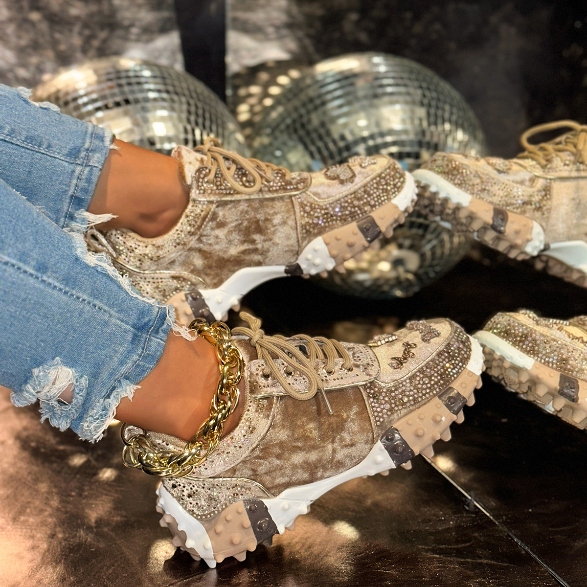 Women's Designer Luxury Water Diamond Thick Bottom Women's Sports Shoes Casual Vulcanized Shoes Luxury Flat Casual Shoes Metal Decorative Wa