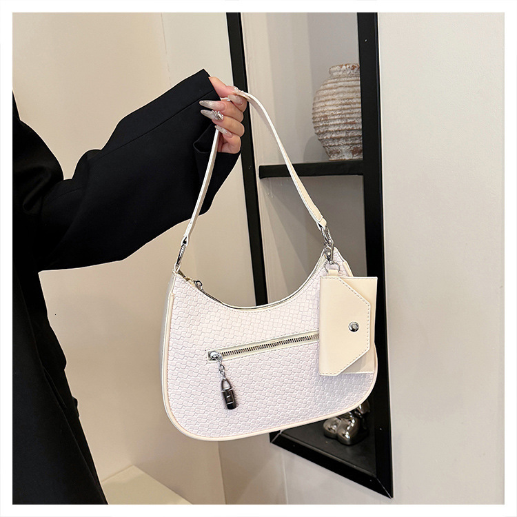 2025 Free Shipping Women's Designer Bag Handbag Fashion Casual PU Woven Texture Three-dimensional Shoulder Crossbody Bag Pendant Bag College Stud