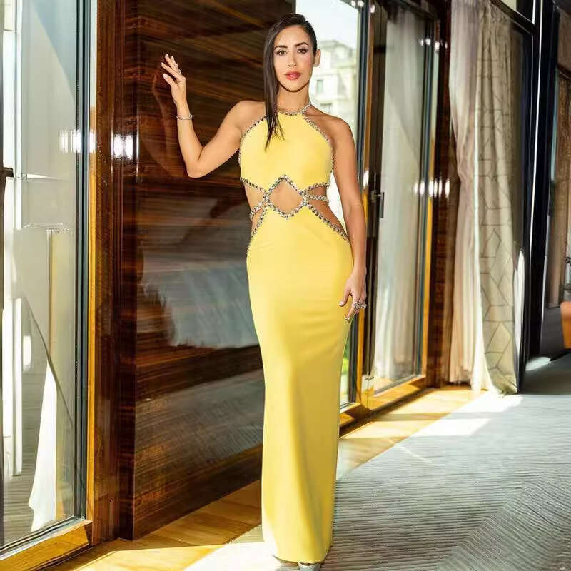 Maxi Dress Sexy Hollowed Out Rhinestone Edging Hanging Neck Lemon Yellow Dress Fashionable And Hot Holiday Party Dresses KQ