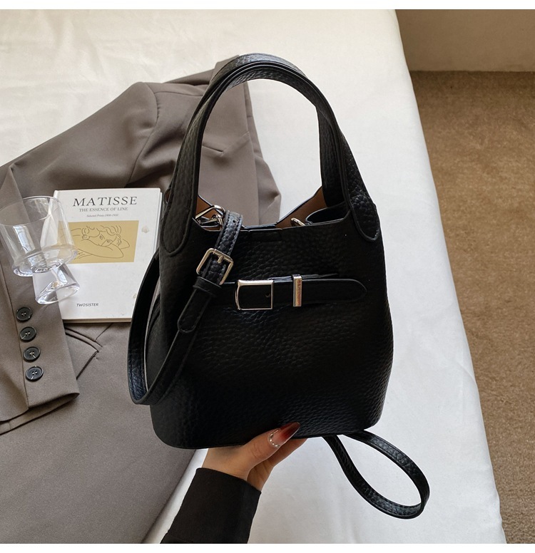 Free Shipping Designer Women's Bag Summer Fashion Bucket Shaped High-end Handbag Urban Minimalist Single Shoulder Crossbody Bag Small Shopping Ba