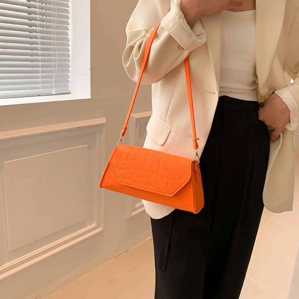 2025 New Women's Designer Handbag Free Shipping Fashion Crocodile Pattern Women's Shoulder Bag Small Handle Underarm Bag Handbag With Wallet