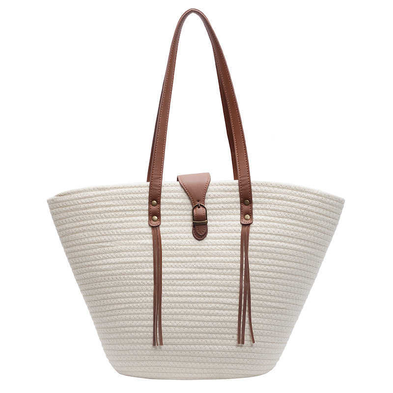 New Leisure Small Fresh Woven Armpit Beach Bag Commuting Large Capacity Commuting Vegetable Basket Tote Bag for Women