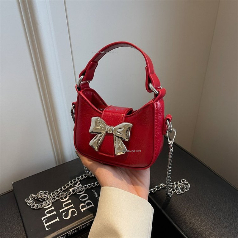 Free Delivery Designer Bag Women's Crossbody Bag New Fashionable Bow Handbag Summer Chain Strap Niche Fan Shoulder Bag Change Phone Bag
