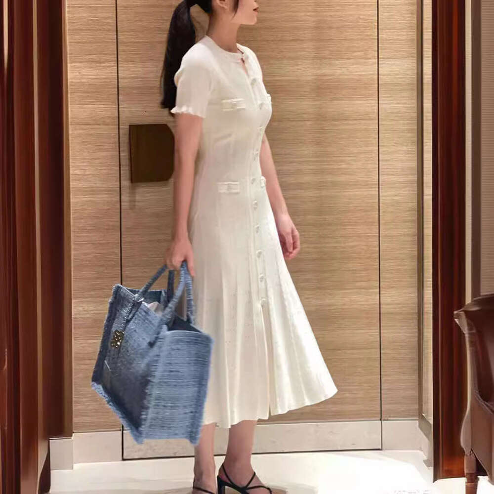 Maxi Dress Pure Yuan S Home New Autumn French Light Luxury Knitted Mushroom Edge Dress Female First Love Hollow Long Skirt KQ