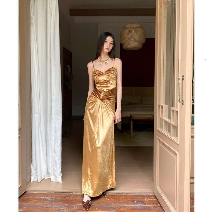 Maxi Dress French Temperament Gorgeous Gold Velvet Dress Slim Fit And Slimming Pleated Long Skirt Small Dress KQ