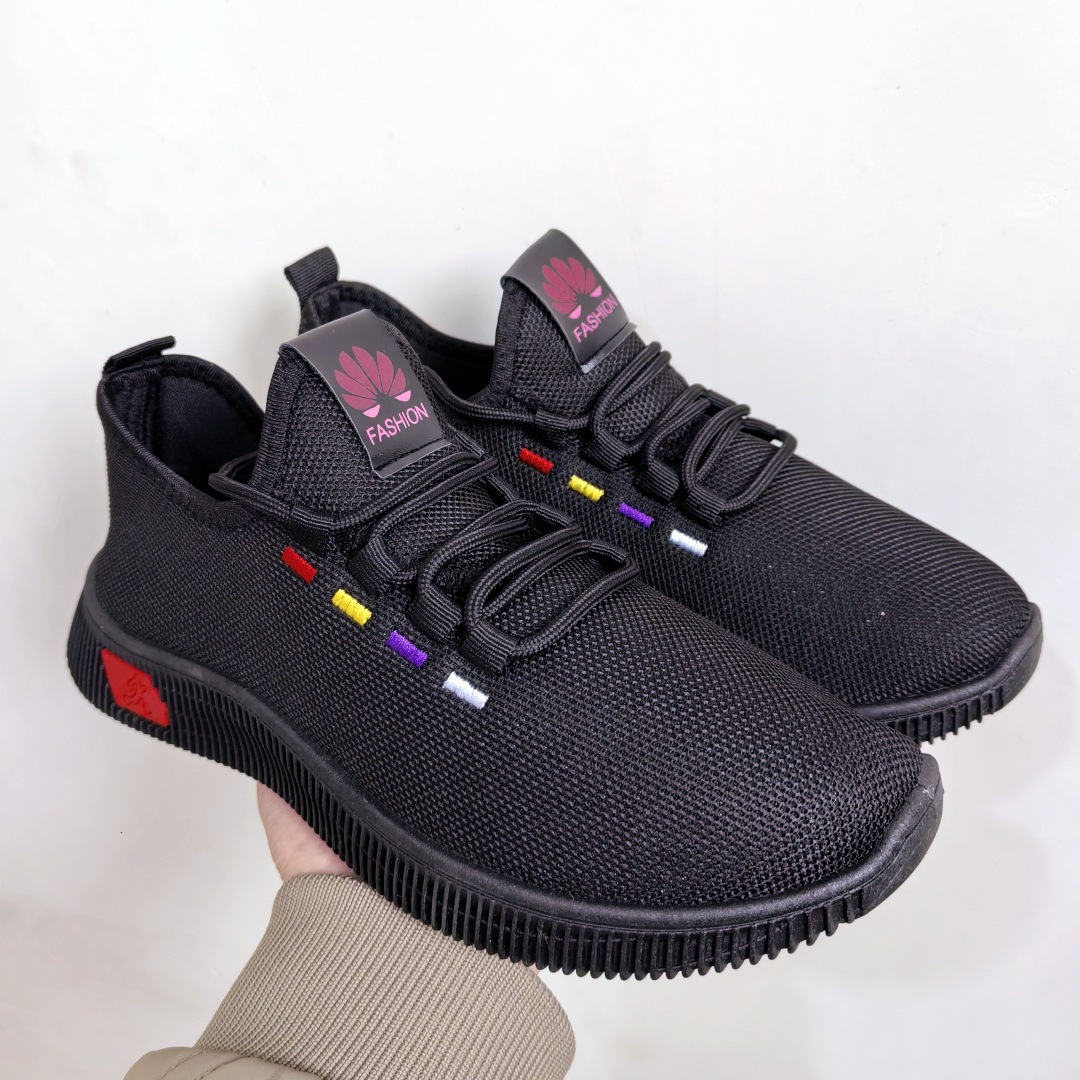 Black sports breathable Beijing fabric wear-resistant round toe shoes designer women's mesh lightweight anti slip shoes women