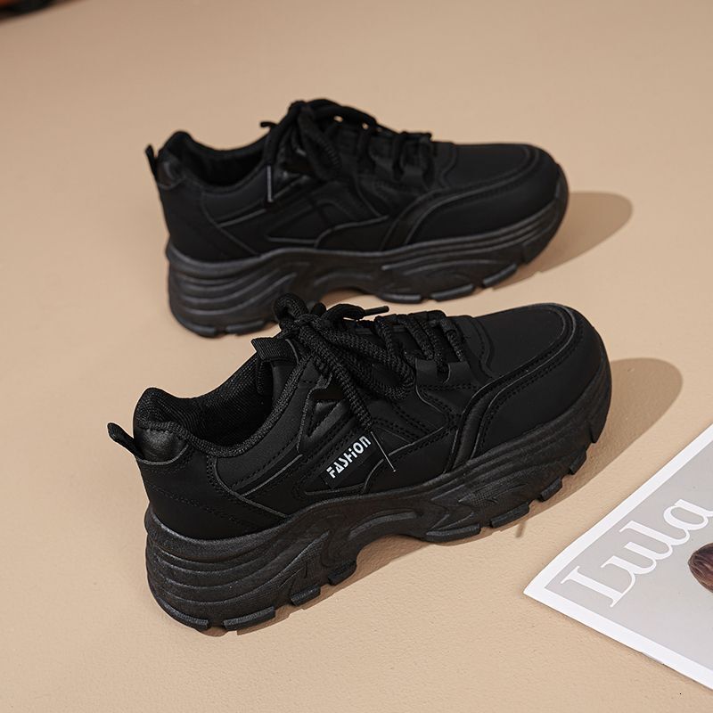 Thick soled feeling, women's spring new leather waterproof sports and leisure shoes, designer fashionable and trendy shoes