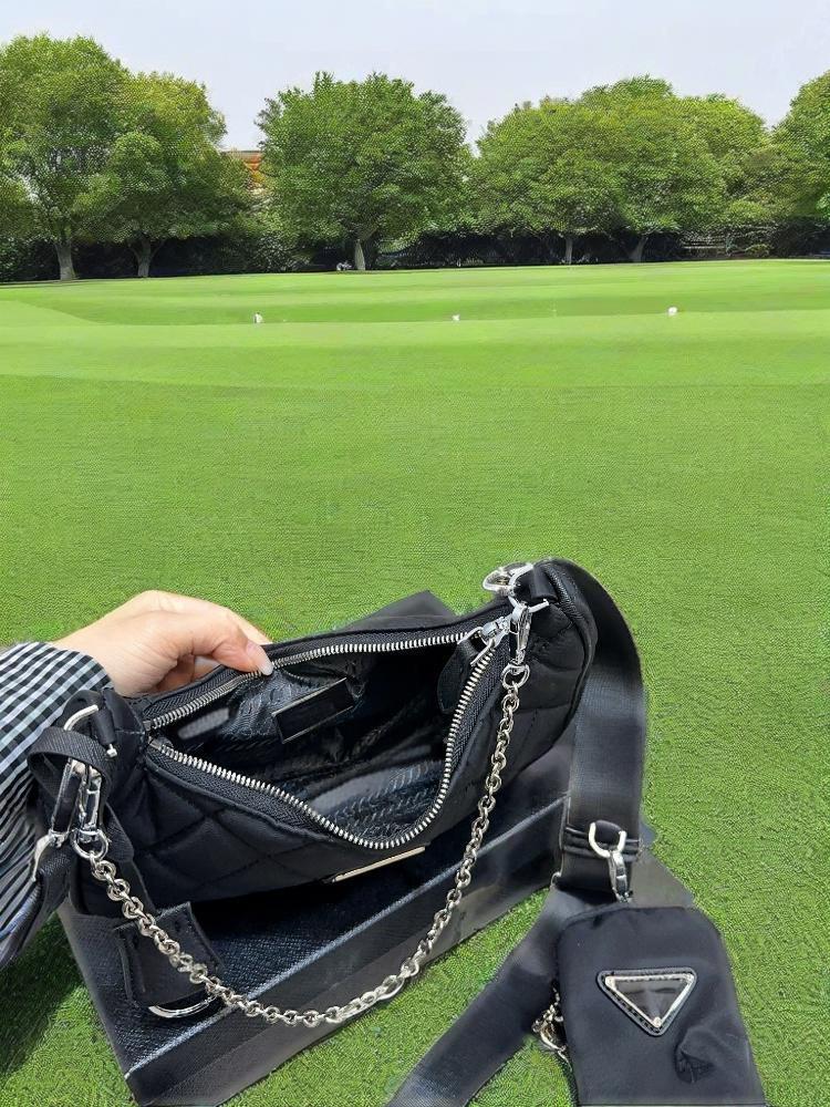 New crossbody bag casual hobo diamond grid chain armpit bag fashionable commuting bag adjustable nylon cloth shoulder bag