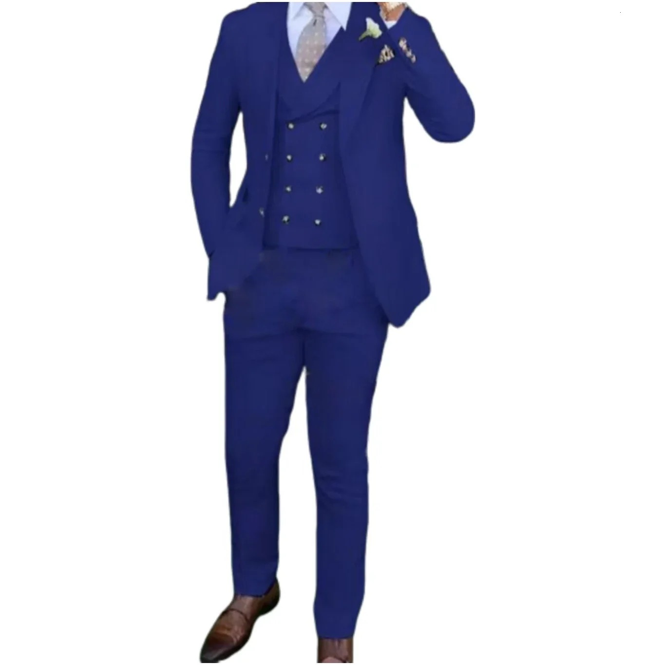 Mens slim-fit three-piece suitThree-piece set of vest blazer and trousersIdeal for weddings business and formal occasions 250516