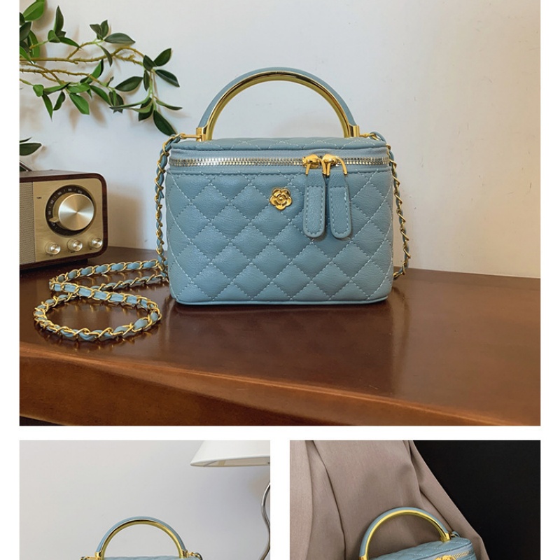 2025 new popular free shipping designer women dia grid chain small fragrant style handbag versatile trend shoulder fashionable crossbody bag