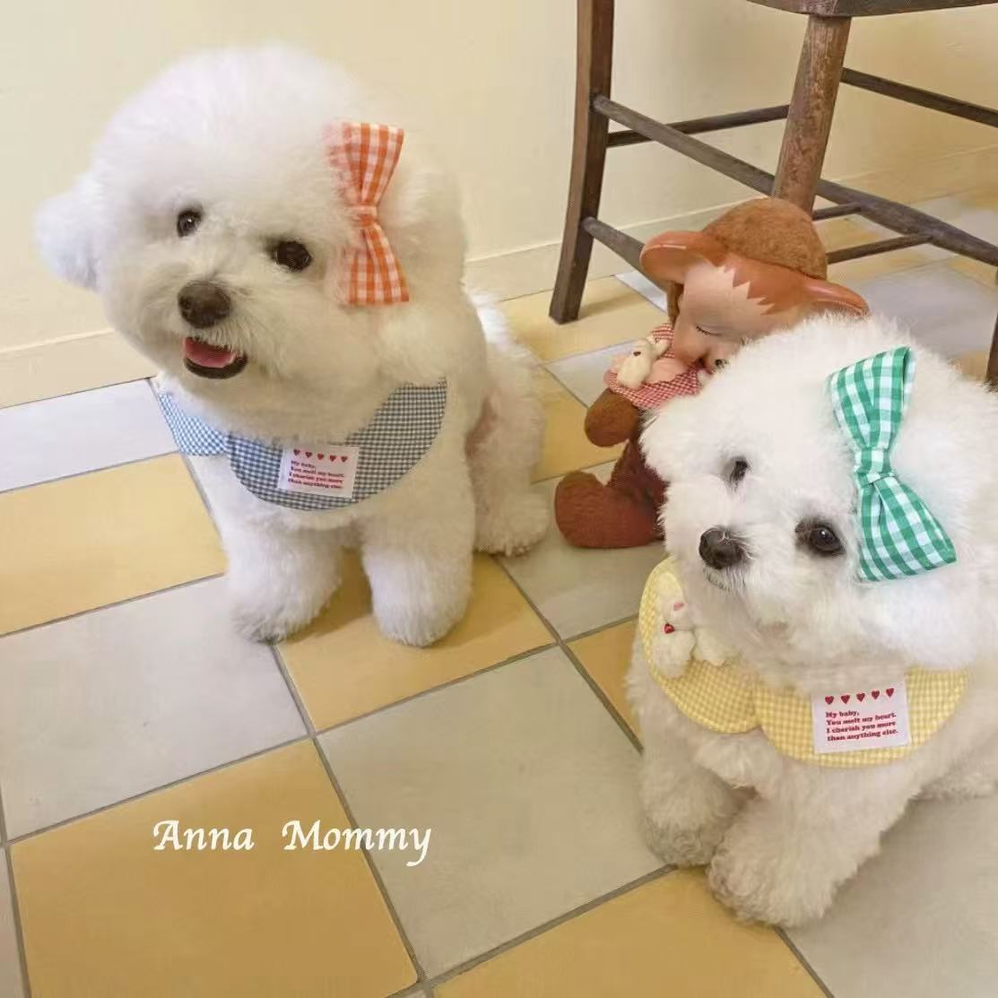 T00233 Cat Scarf Cute Bib Plaid Rabbit Cape Dog Bibs Pet Cat and Dog Decorative Bib Small Dog