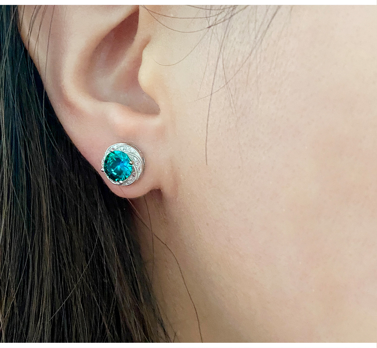 2025 Handamde 1CT Round Cut Blue Green Lab Mossainte Diamond Luxury Jewelry Real 925 Sterling Silver Women Fashion Party Wedding Flower Stud Earring G