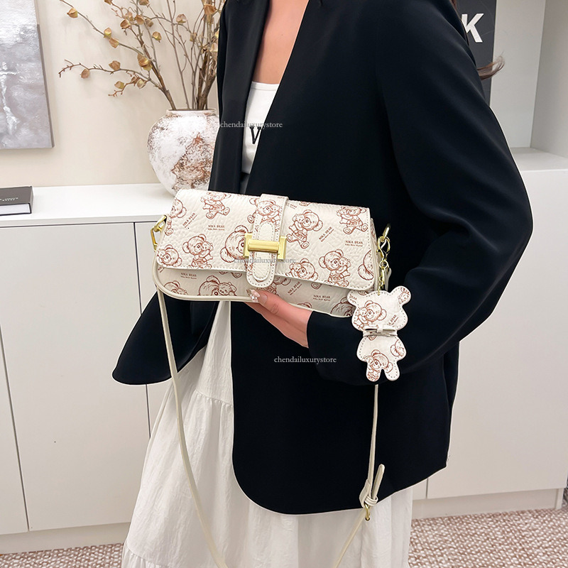 Free Delivery Designer Bag Ladies' Trendy Shoulder Crossbody Bag Korean Style Handbag Fashionable Teddy Bear Print Versatile Armpit Bag Cross Pil
