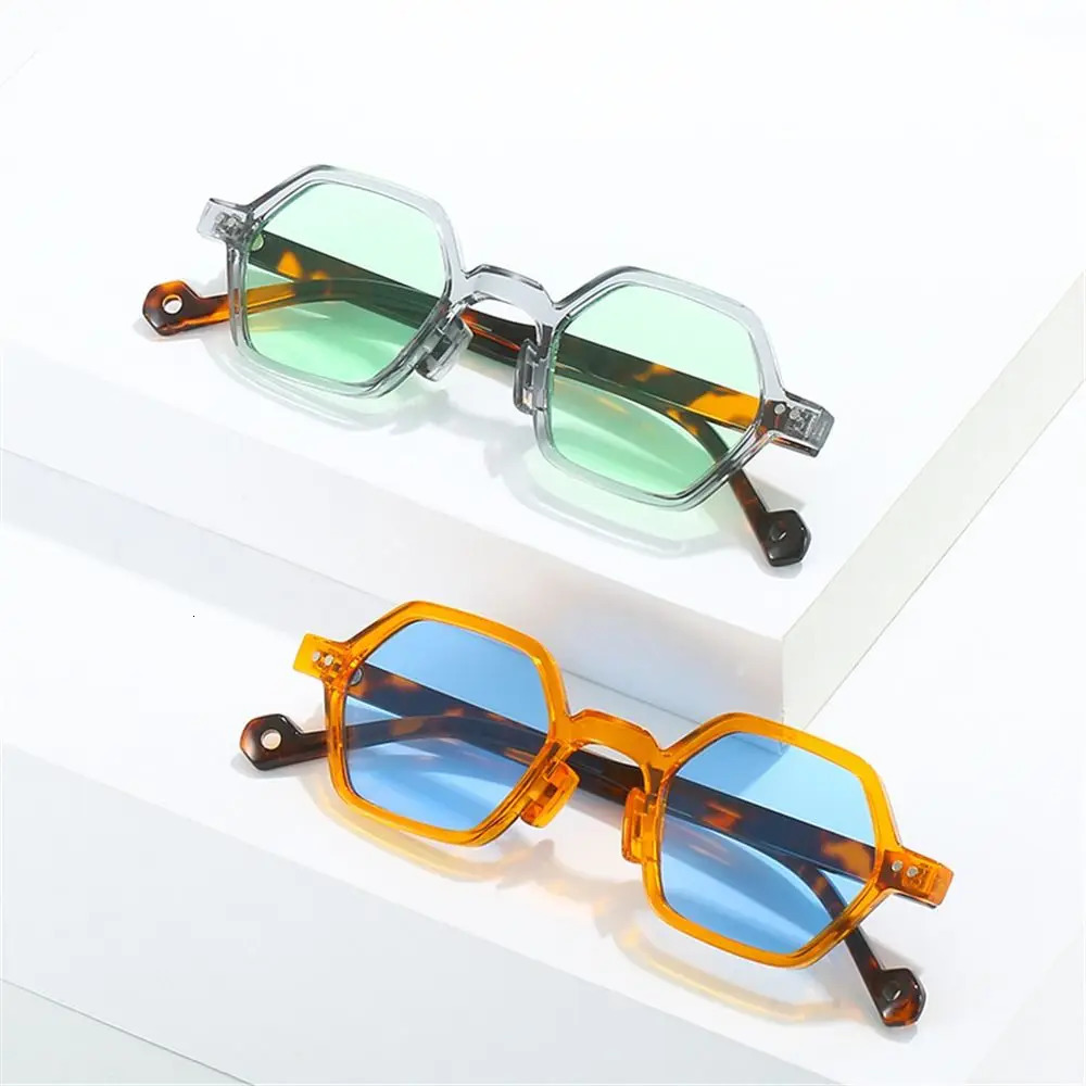 Vintage Polygon Square Sunglasses Fashion Hexagon Clear Ocean Lens Shades UV400 Rivets Sun Glasses for Women Men 250516
