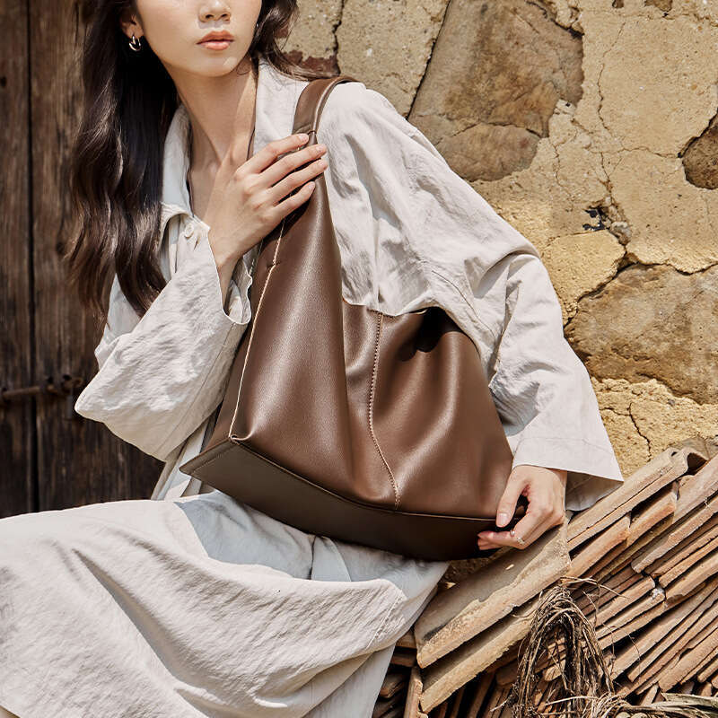Tote Bag Big New Tote Large Capacity Commuter Shoulder Summer Genuine Leather Women S Fashion Underarm Bag KQ
