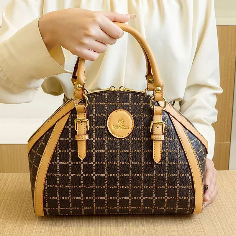 2025 Free Shipping New Designer Bag Simple Casual Shell Fashionable Trend Women's Handbag Shoulder Bag Crossbody Bag High-quality Dinner Dress Ba