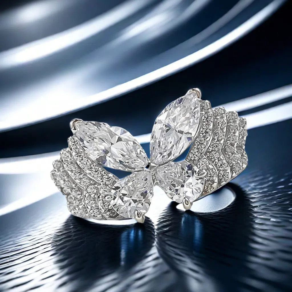 S925 sterling silver butterfly flying Beautiful ring bestseller in Europe and America unique fashionable beautiful and elegant animal jewelry ring