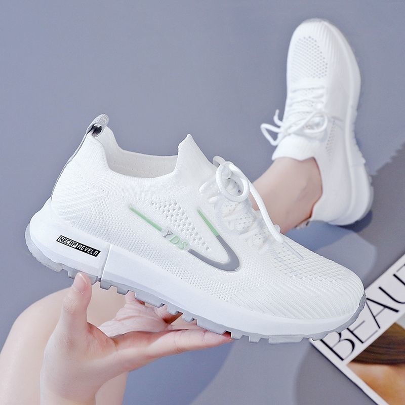 Summer fashion women's mesh casual sports shoes designer fashion professional running ultra light women's sports shoes
