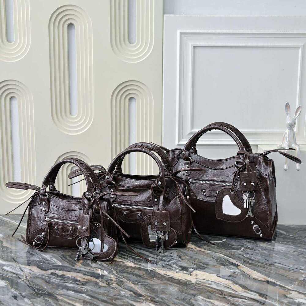 New oil leather fabric high end classic Le City motorcycle bag medium sized hand held crossbody