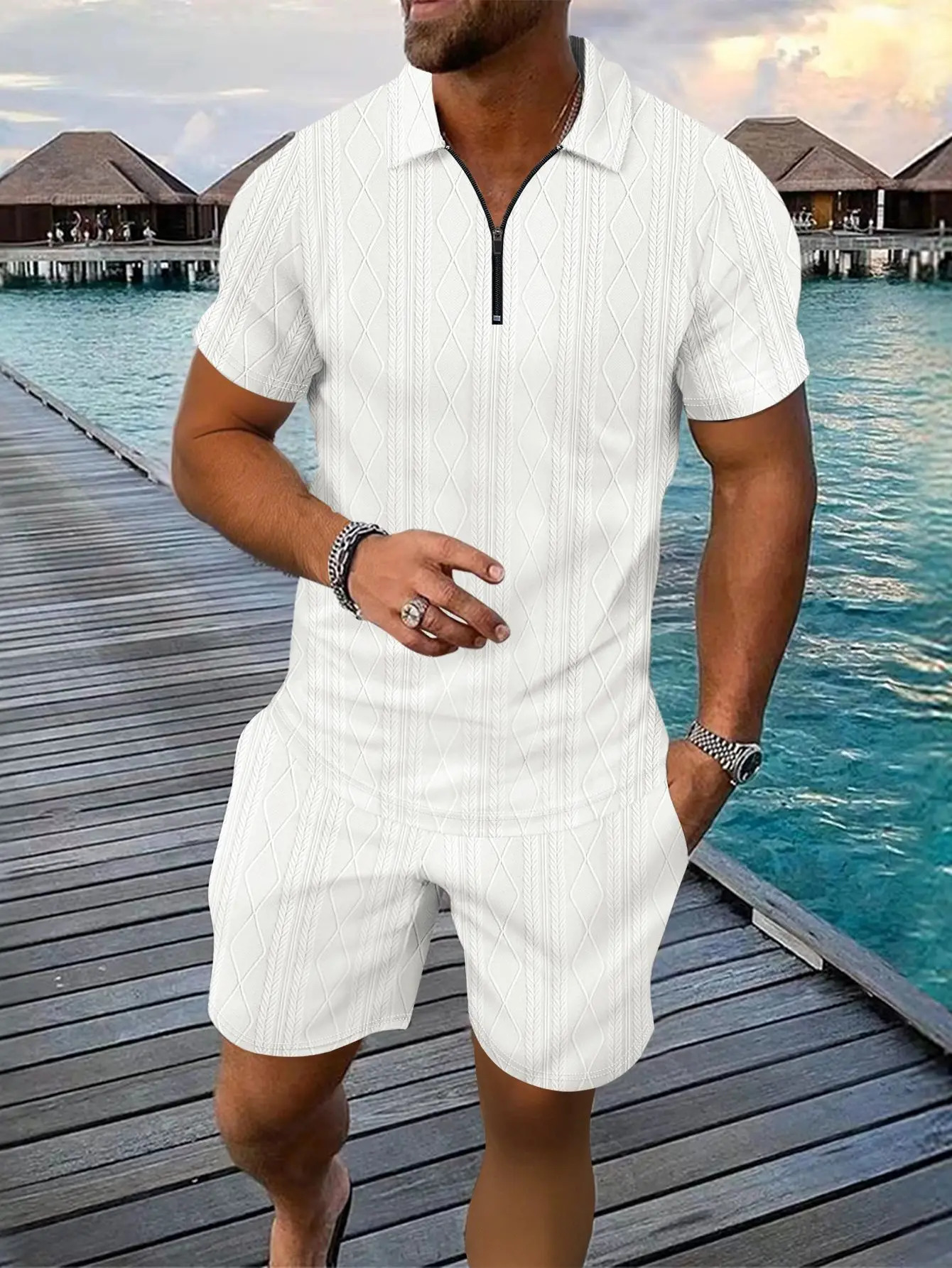 A two-piece set of Hawaiian casual mens jacquard shorts and lapel Polo shirt sporty fashionable breathable and comfortable 250517