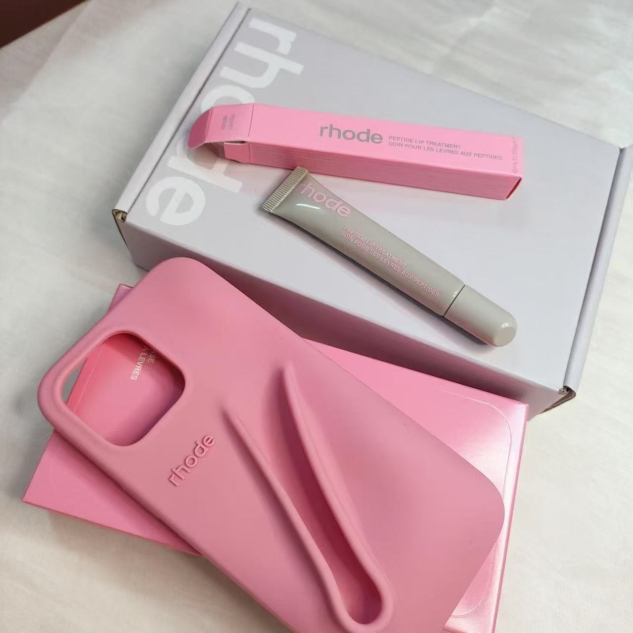 rhodes phone case For iPhone 16 Pro Max case 16 15 Plus 14 Pro 13 12 11 Luxurys Designer Fashion iphone case with Lip Gloss Lipstick Lip Balm back cov