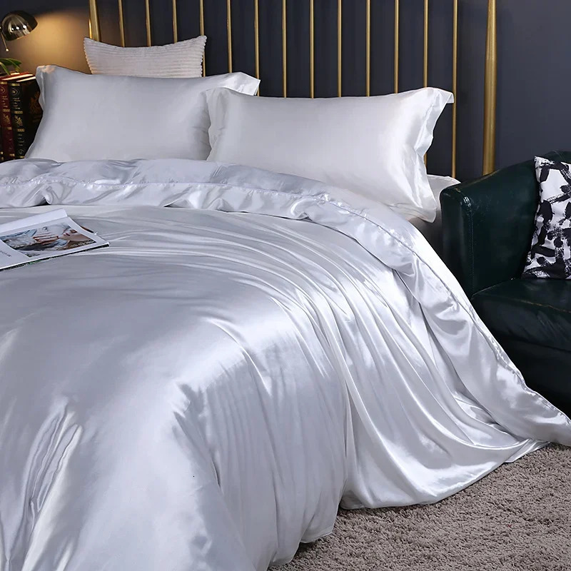 Silk Bedding Set with Duvet Cover Fitted/Flat Bed Sheet Pillowcase Satin Bedsheet Solid Color King Queen Twin Size 250514