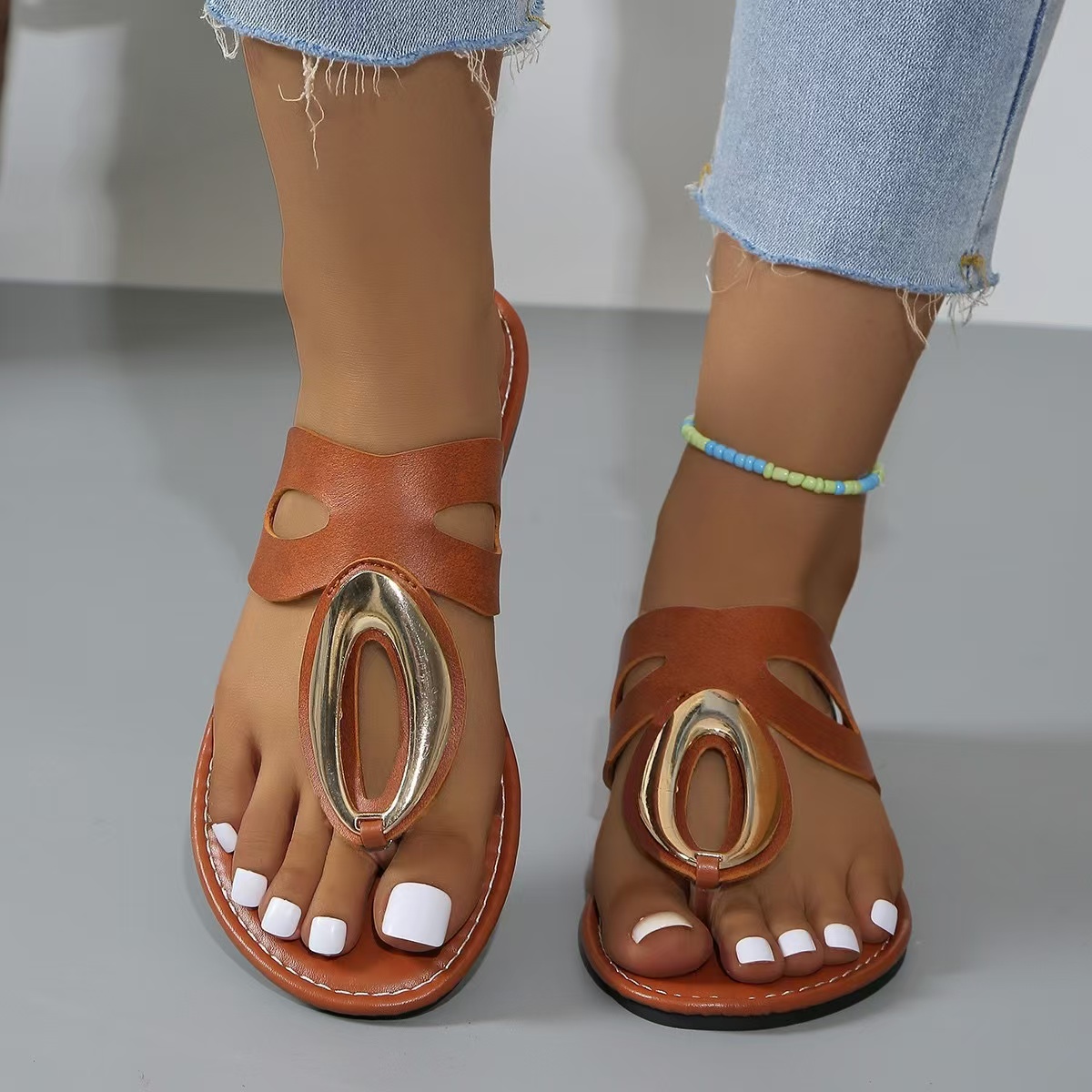 New 2024 Fashion Flat Slippers Summer Sandals Solid Color Large Size Women's Shoes Flip ps 9d1d