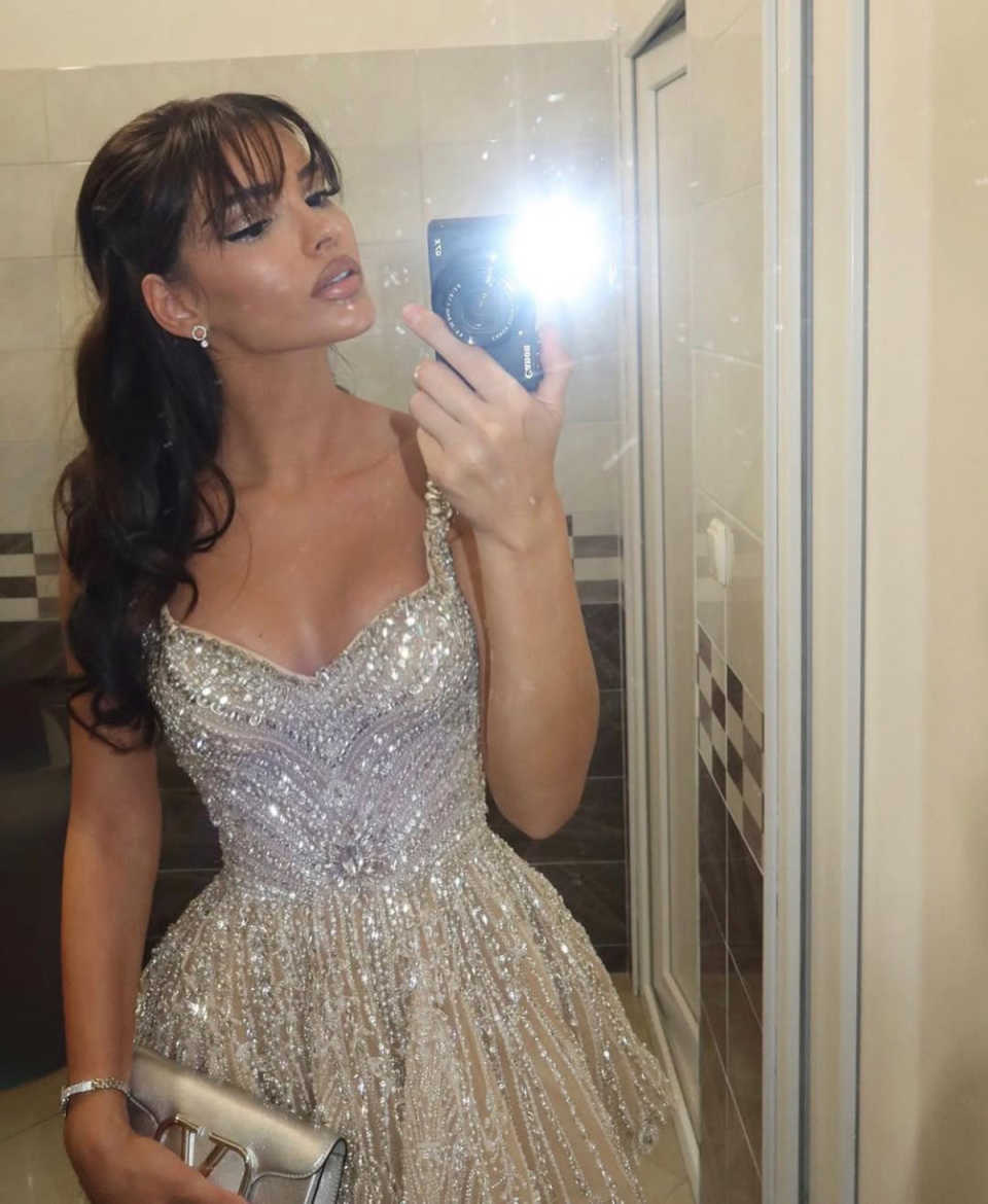 Sexy Spaghetti Strap Prom Dresses Sparkly Sequined Rhinestones Evening Dress Customized Above Knee Mini Cocktail Gown
