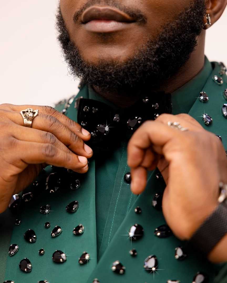 Luxury Beaded Wedding Tuxedos Green 2 Piece Set Jacket Pants Shawl Lapel Men Suit Handsome Groom Wear Party Suits Customized