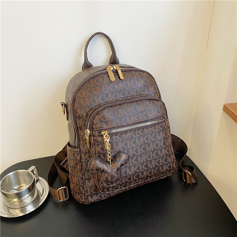 25S NEW Designer Backpack Women S New High End Feel Bag Women S Fashionable Versatile Casual Simple Backpack Outdoor Storage Bag