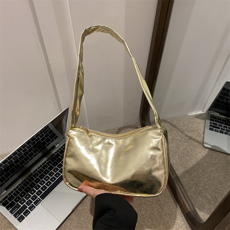 Free Delivery Designer Bag Niche Design Armpit For Women 2025 New Trendy And Fashionable Patent Leather Simple Shoulder Hand French Stick Luxury Bag