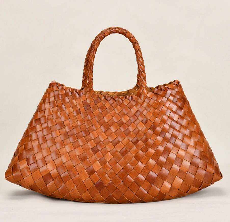 New Knitted Baotou Layer Cowhide Handmade Vegetable Basket Genuine Leather Women's Bag With Interior Slot Pocket