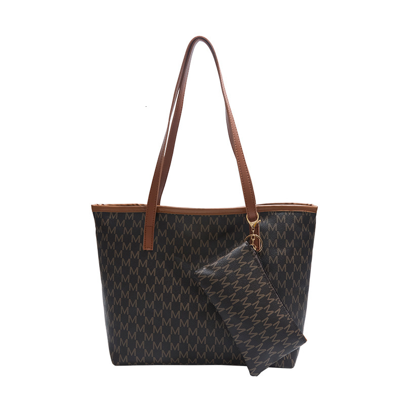 2025 New outdoor style luxury free delivery Designer Bag High end handbag, women's large capacity tote 2025 new commuting versatile fashion bag, 