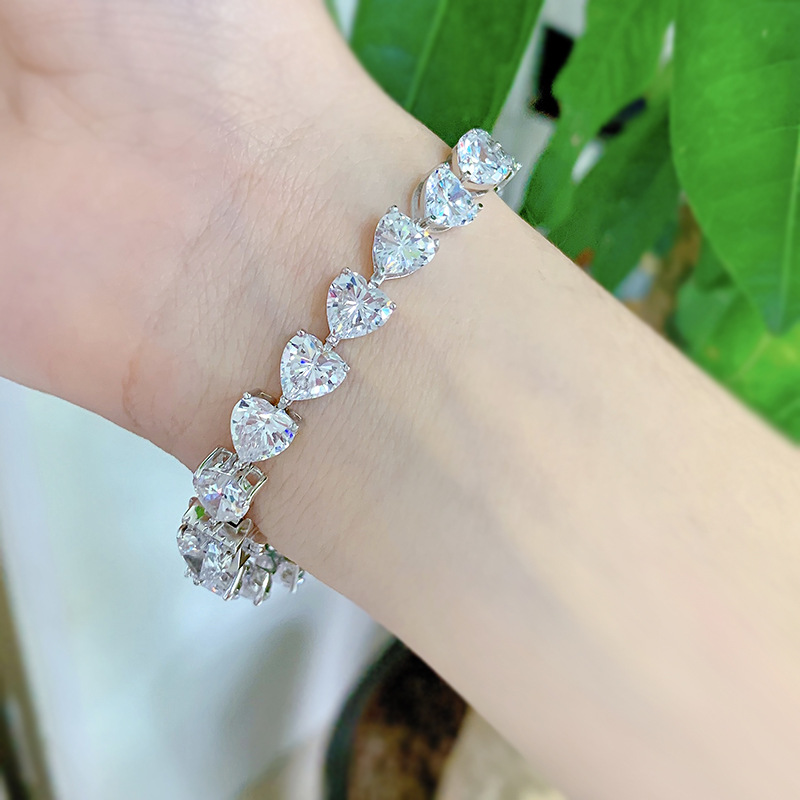 New S925 Sterling Silver Full Diamond Heart-Shaped Bracelet Elegant Tennis Style Fashion Jewelry for Women