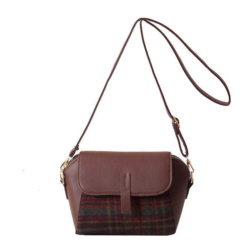 Free Delivery Designer Bag 2025 Autumn/winter Trendy And Fashionable Color Blocking Versatile Korean Edition Texture Small Crowd One Shoulder Crossbod
