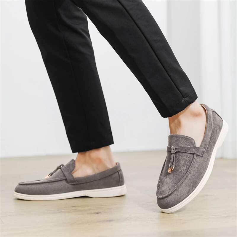 Summer Beige Moccasins For Comfortable Suede Casual Designer Men's Shoes Lightweight Slip-on Men Loafers zapatos para hombre