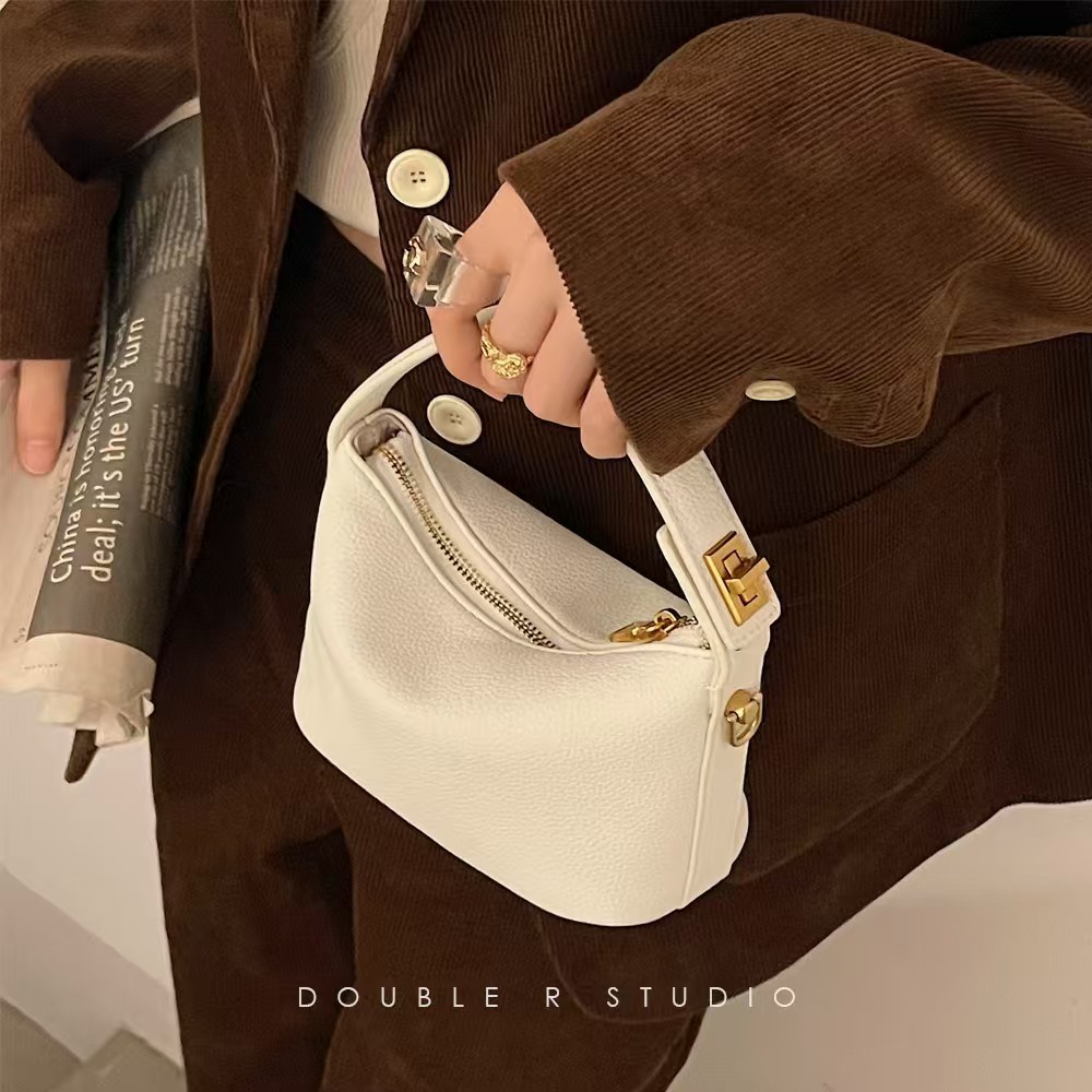 2025 new women's niche design lunch box cloud simple handbag crossbody bag soft leather small square bag trendy shoulder bag