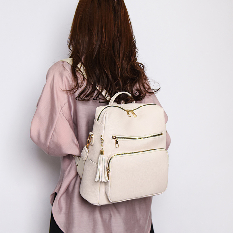 25S NEW Designer Backpack Advanced Women S Bag Korean Version PU Travel Fashionable Versatile Soft Leather Tassel Commuting Backpack Outdoor Storage B