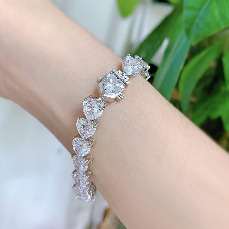 New S925 Sterling Silver Full Diamond Heart-Shaped Bracelet Elegant Tennis Style Fashion Jewelry for Women