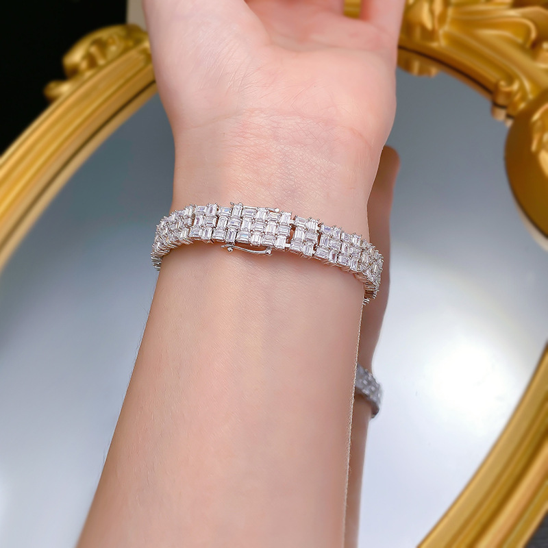 New 925 Sterling Silver Full Diamond Bracelet, Luxurious Designer Piece for Couples, Elegant and Unique European Style.