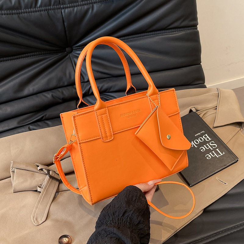 Free Delivery Designer Bag End Niche Hand For Women's Spring And Summer 2025 New Fashion Versatile Crossbody Hand Held Small Square Luxury Bag