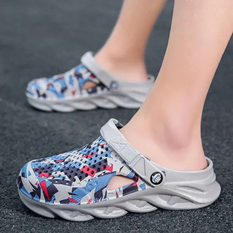 Flat Men Shoes EVA Slippers Garden Platform Man Summer Sandals New Male Sneakers Outdoor Flip Flops Home Clogs