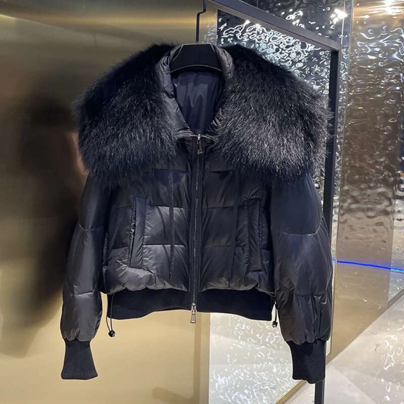 New 2023 Winter Puffer Jacket Women Thick Warm Short Parkas Real Natural Raccoon Fur Female Loose 90% White Duck Down Coat 250520