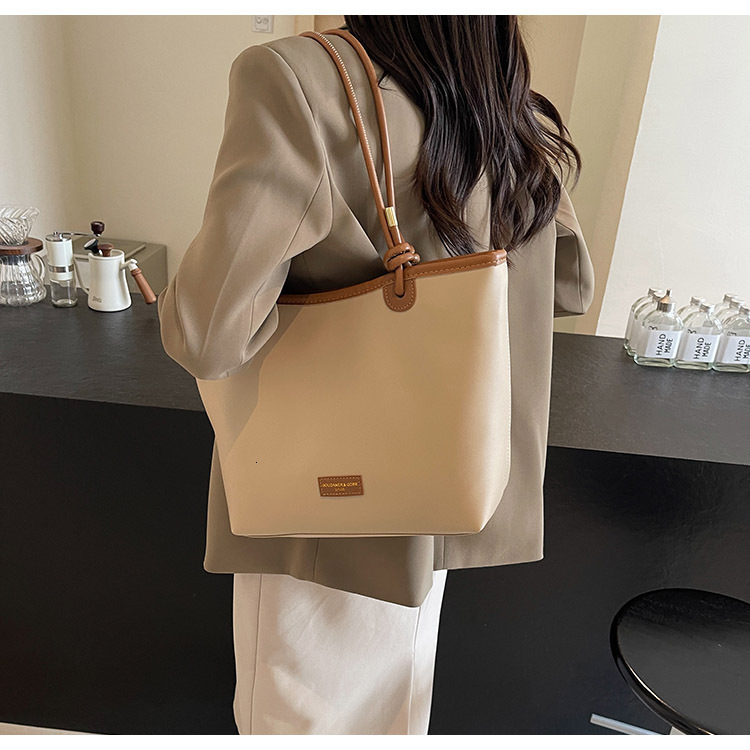 New Simple and trend Fashionable Women s Large Capacity Handbag New leisure Designer Fashion Casual Commuter Bag Lightweight Shoulder Bag