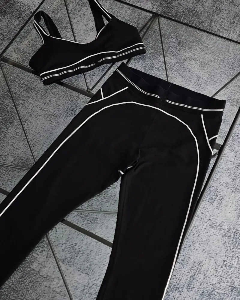 Women High-Waisted Yoga Pants New Yoga Set Seamless Tops Sports Heart Throb Bra+Leggings with Breathable Fabric Striped Sports Set for Gym Workouts