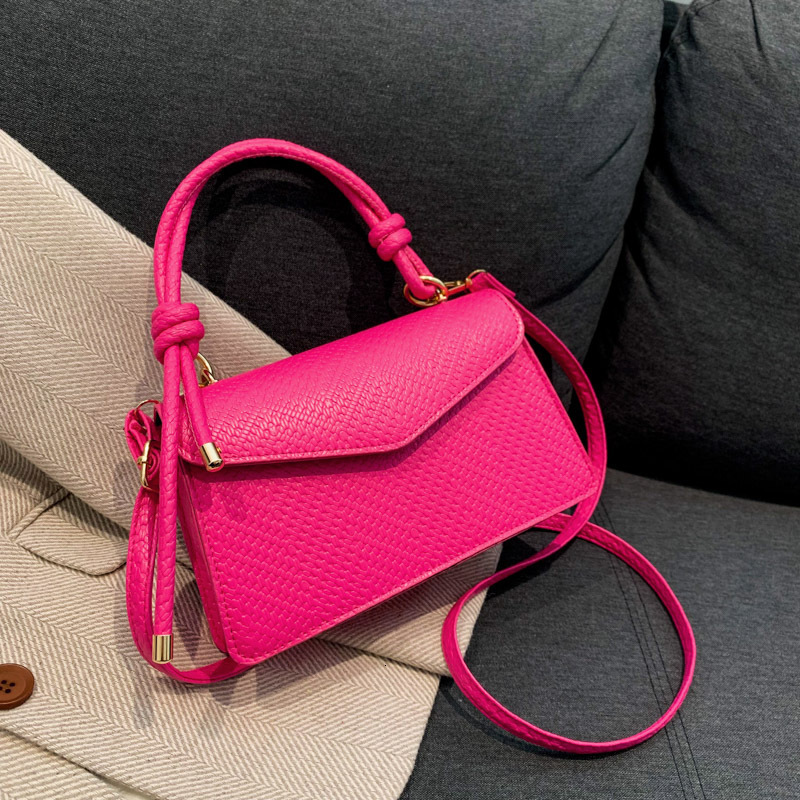 Free Delivery Designer Bag End Korean Style Hand For Women In 2025 New And Fashionable Niche Design Versatile Shoulder Textured Crossbody Trendy Luxur