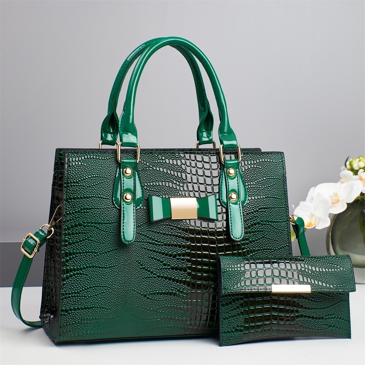 2025 New Outdoor Style Luxury Free Delivery Designer Bag Fashionable Commuter Single Shoulder Handheld Mother Premium Two Piece Set Women's Bag