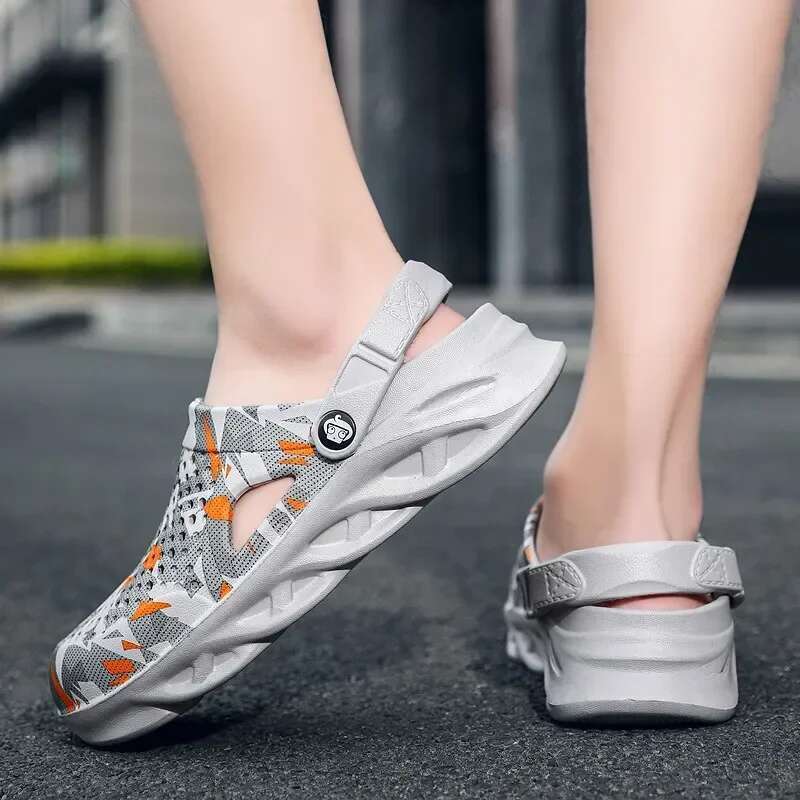 Flat Men Shoes EVA Slippers Garden Platform Man Summer Sandals New Male Sneakers Outdoor Flip Flops Home Clogs