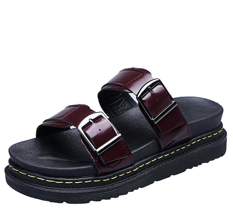 Free shipping 2025 new designer sandals fashionable casual belt buckle thick bottom straight line cooler for daily outings for women